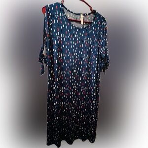 Gilli midi sheath dress. Size M. Elbow-length sleeves with cut-out and ties.